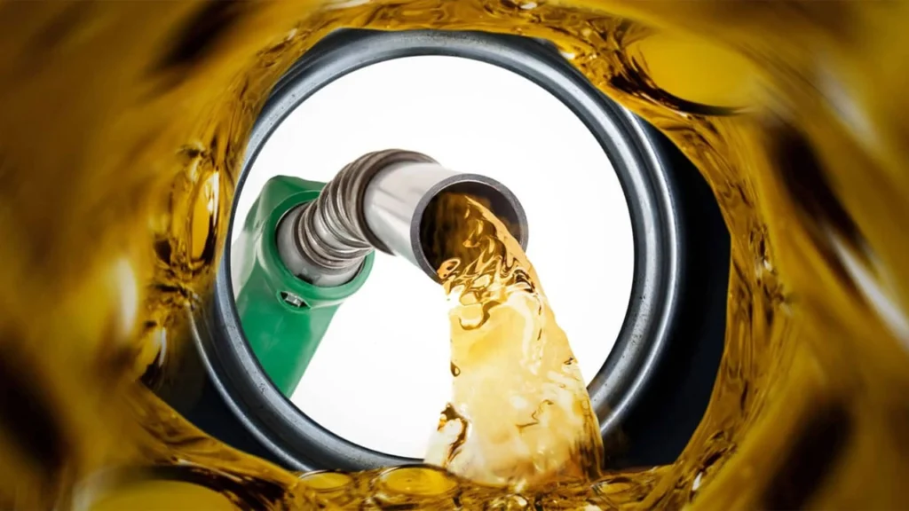 ইউক্রেন–রাশিয়া যুদ্ধবিরতি সম্ভাবনায় কমেছে বিশ্ববাজারে তেলের দাম